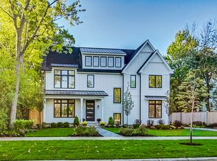 950 Westmoor Rd, Winnetka, IL 60093