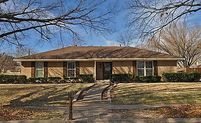 1st image of 329 Westpark Dr N
