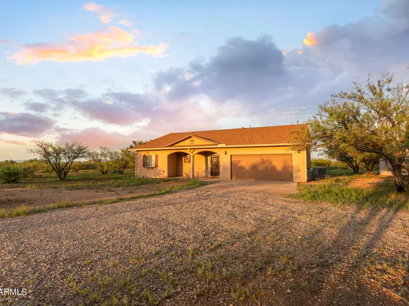 8277 S Airstrip Road, Hereford, AZ 85615