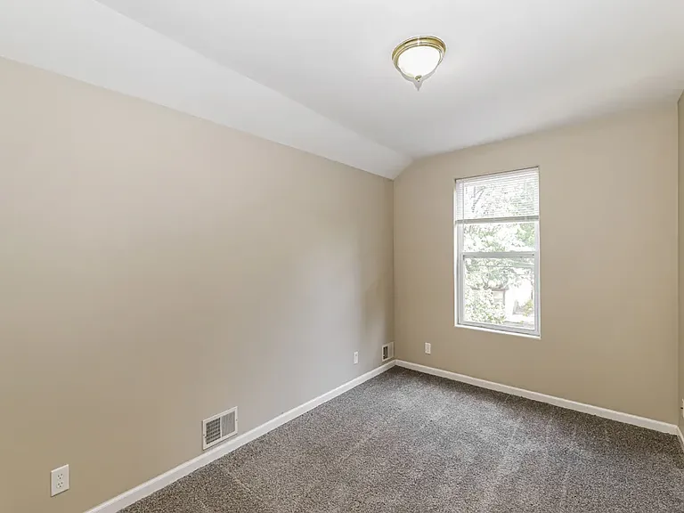 1214 E Galena Blvd — Photo 5