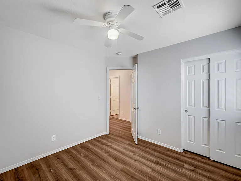 9909 Wingate Creek Ct — Photo 12