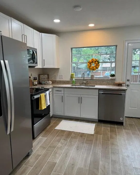 14734 Morning Dr