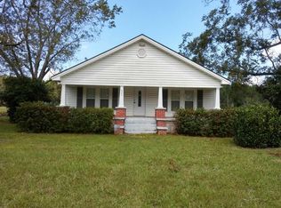425 N Chad Lake Rd, Alma, GA 31510