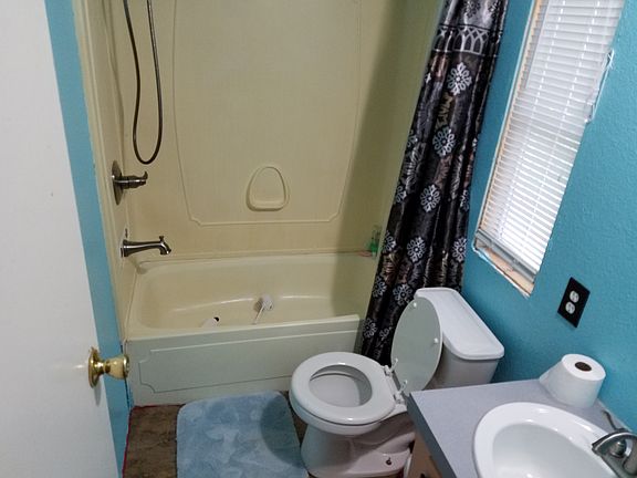 4th image of 206 S Caddo St
