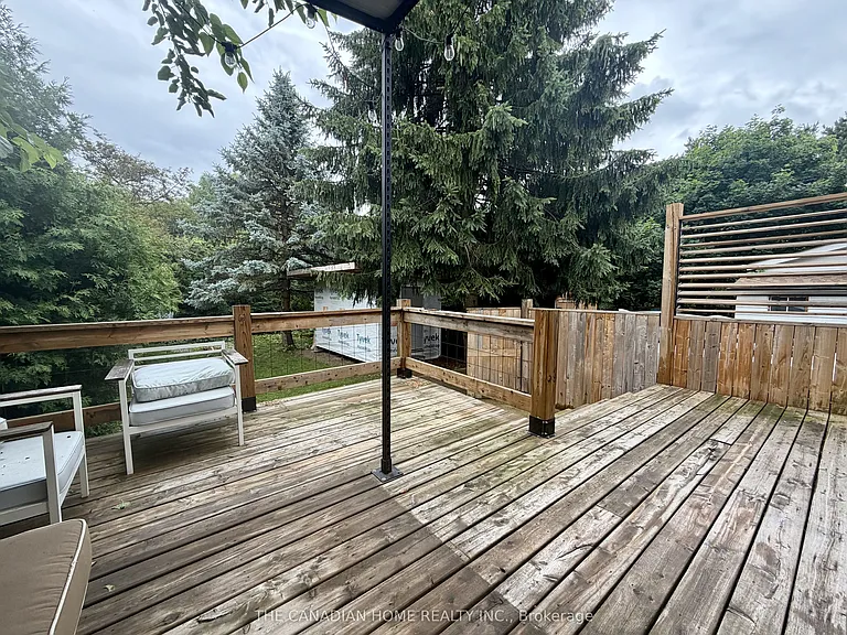 71 English St — Photo 47