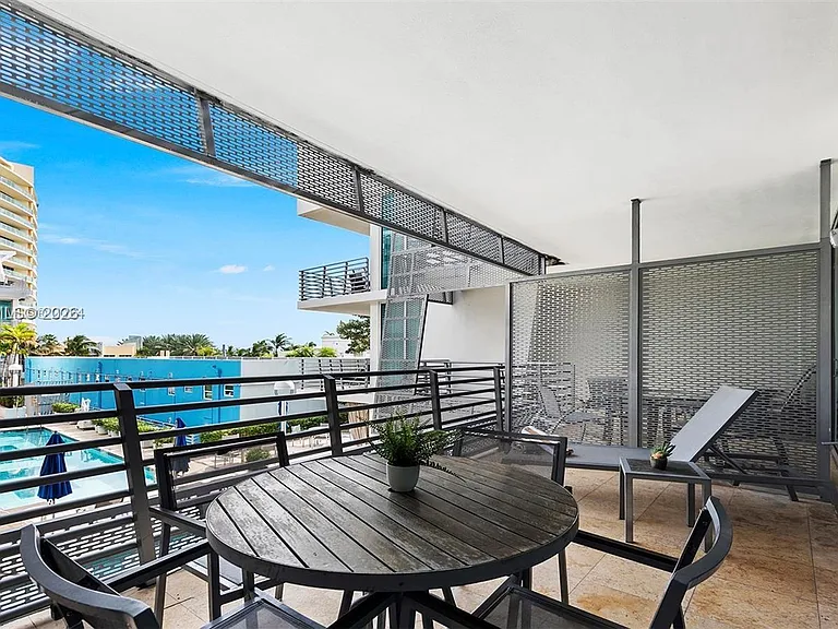 1437 Collins Ave #327 — Photo 18