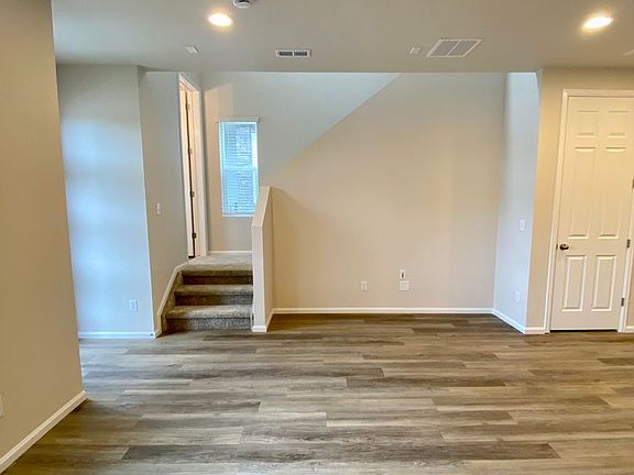 4th image of 8739 Scarborough Dr