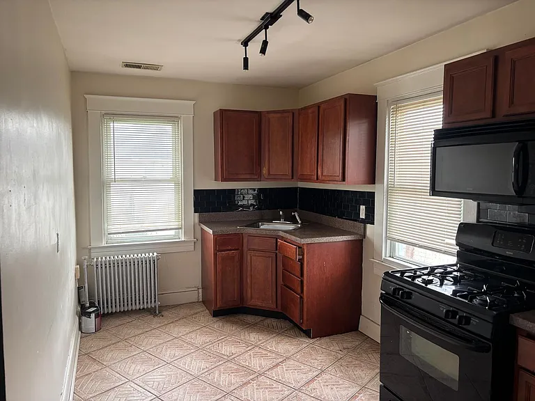 4103 Wilkens Ave — Photo 4