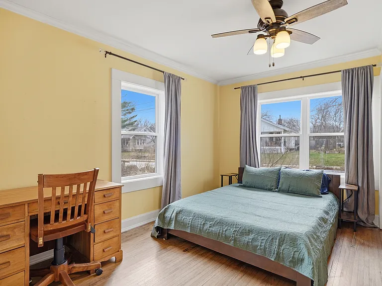114 Aldeah Ave — Photo 8
