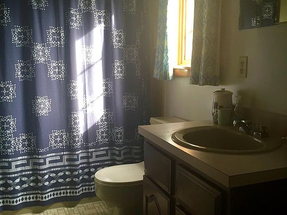 Main Floor - Bathroom