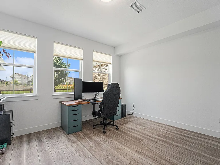 10378 Milwaukee Cir — Photo 13