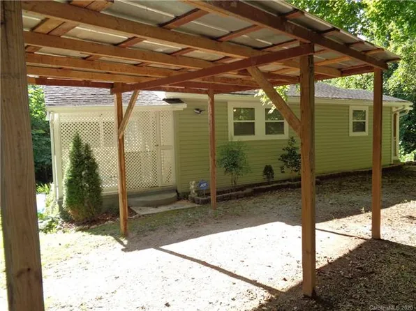 83 E View St, Marion, NC 28752