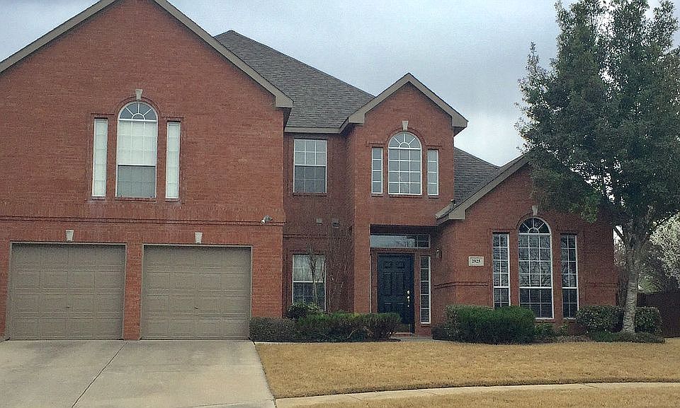 1st image of 2925 Ellington Ct