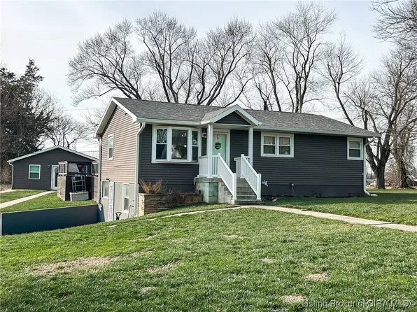815 S Ridgecrest Lane, Paoli, IN 47454