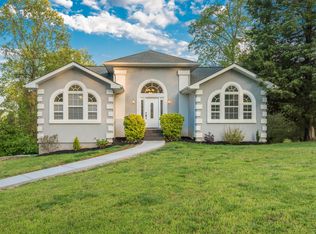 3328 Shagbark Dr, Powell, TN 37849