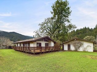 494 Golden Gate Dr, Carlotta, CA 95528