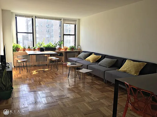 Rented by Kian Realty | media 29