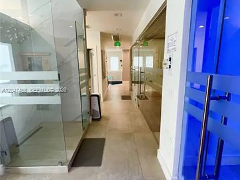 4775 Collins Avenue Cu #2305 — Photo 23