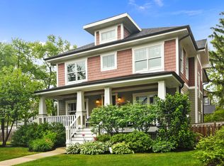 102 S Chester Ave, Park Ridge, IL 60068