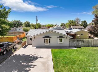 621 5th St, Filer, ID 83328