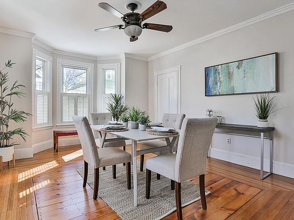 4th image of 23 Bromfield St