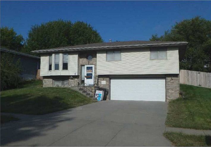 1st image of 5531 NW Fairway Dr