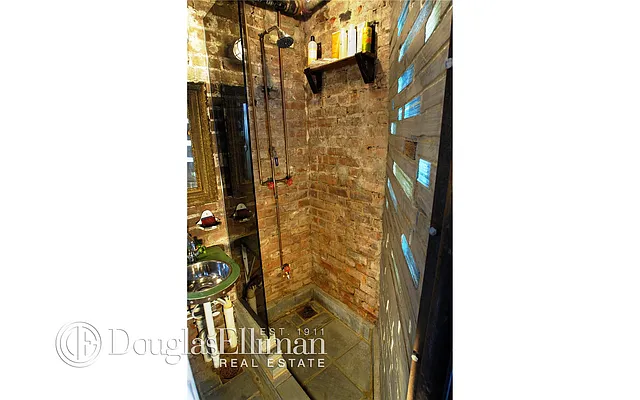 Sold by Douglas Elliman | media 17