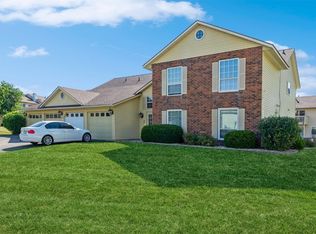 4113 Lexington Ct NE APT B, Cedar Rapids, IA 52402