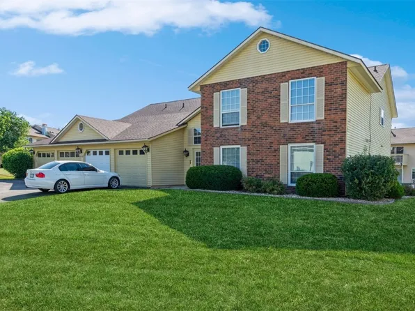 4113 Lexington Ct NE APT B, Cedar Rapids, IA 52402