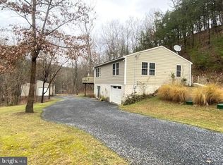 3837 Graces Cabin Springfield Ave, Springfield, WV 26763