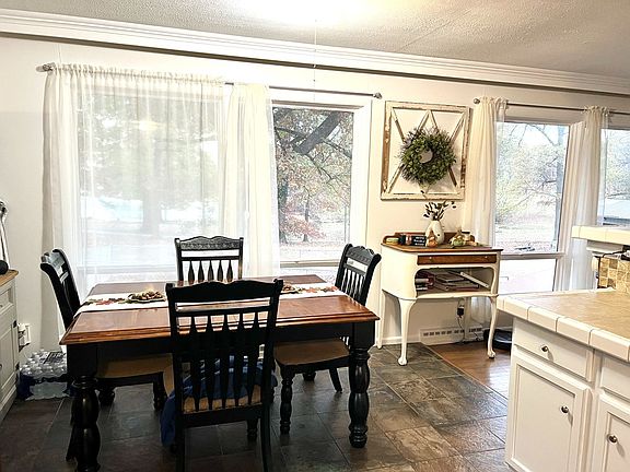 5th image of 638 Park Ave