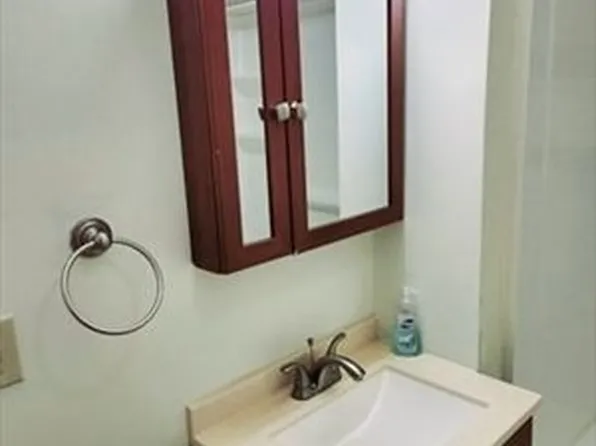 66 Pearl St #1, Chelsea, MA 02150