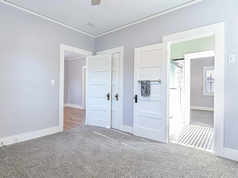 364 N M St — Photo 24