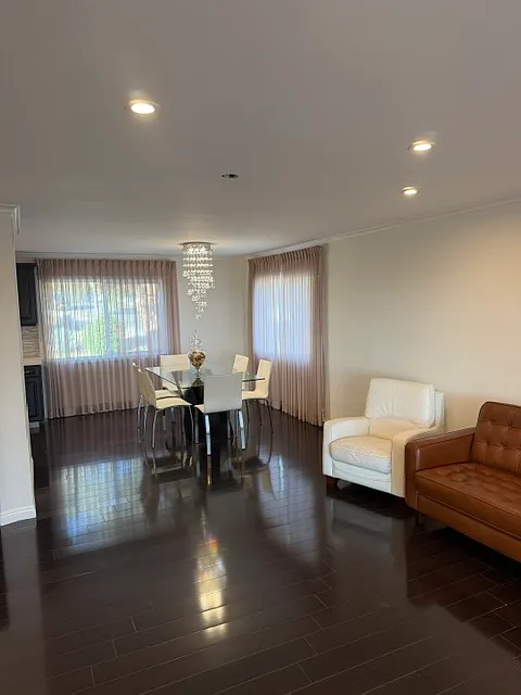3 bed, 2.5 bath, 1478 sqft, $5,000 — Photo 3