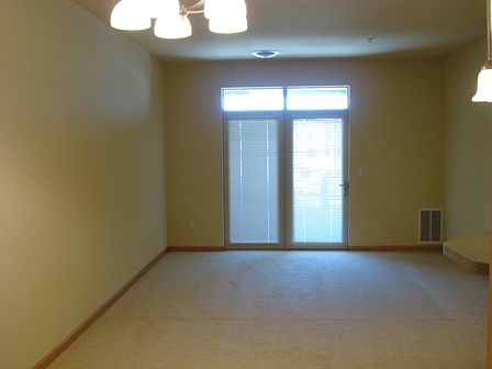 3rd image of 1401 Okeeffe Ave APT 106