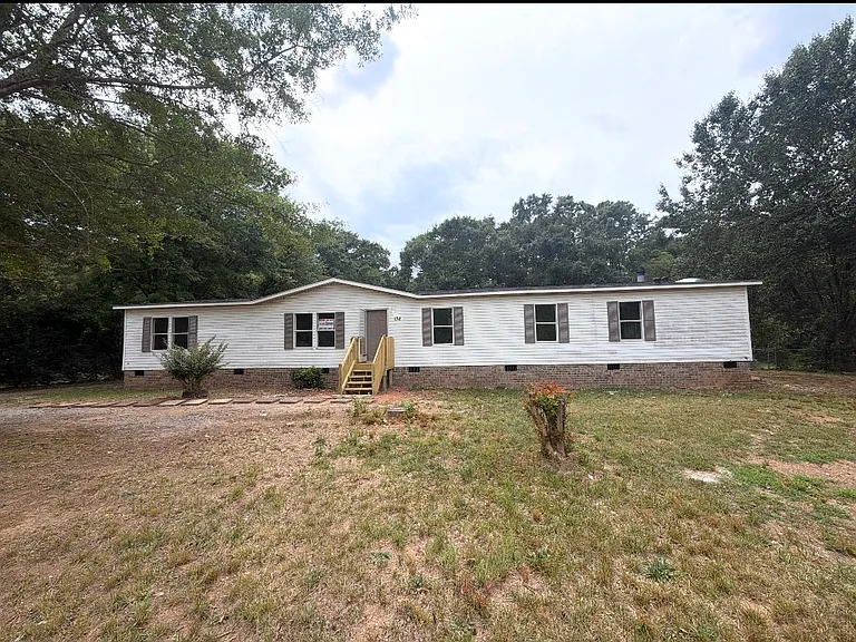 132 Kingston Ridge Dr — Photo 1