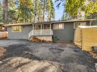 6922 Ridgeway Dr, Pollock Pines, CA 95726