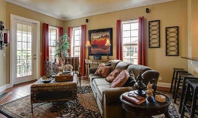 Sample of decorated unit.