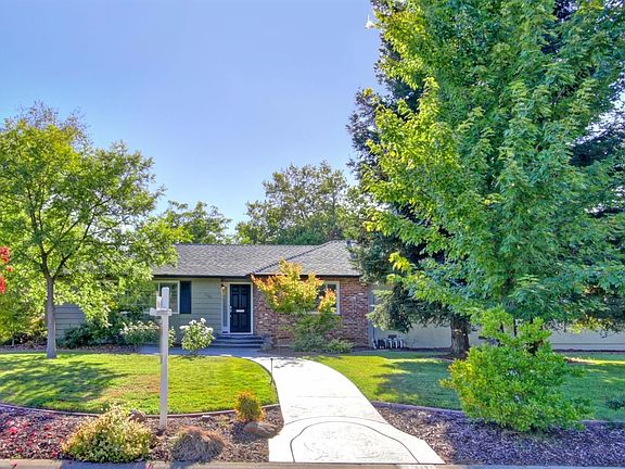 2nd image of 1301 La Sierra Dr