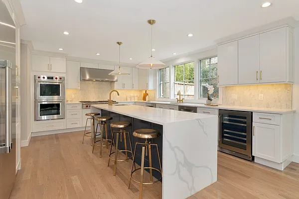 Sold by Trebach Realty | media 17