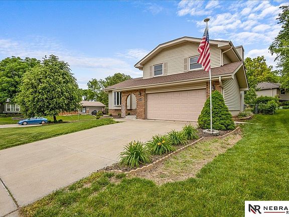 3rd image of 12978 Miami Cir