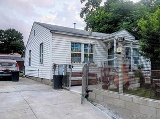 1827 W Archer St, Tulsa, OK 74127