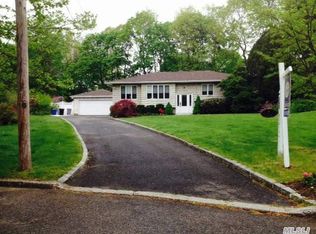 8 Maple Mall, Commack, NY 11725