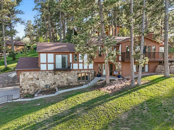 2105 Pendar Ln, Rapid City, SD 57701