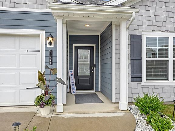 2nd image of 532 Sedgewick Way