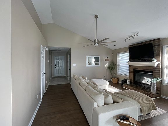3rd image of 516 Old Manse Ct