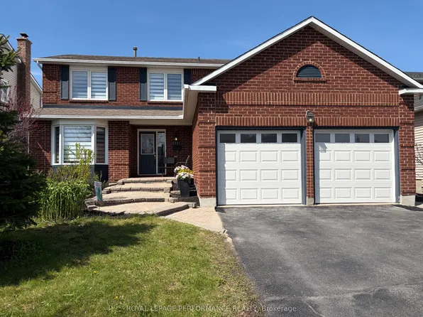 1310 Prestone Dr, Ottawa, ON K1E 2Z6
