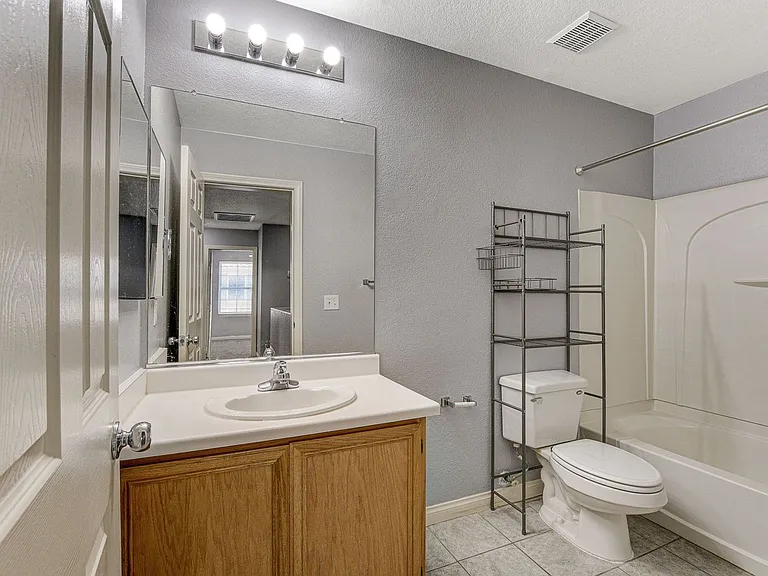3909 Sweet Pine St #102 — Photo 35