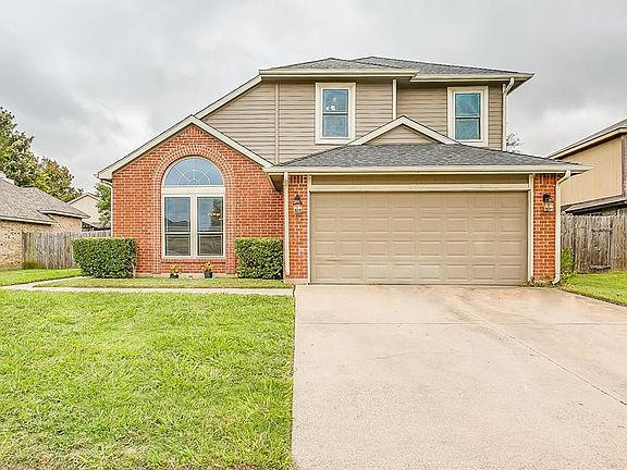 2nd image of 5308 Manhassett Dr
