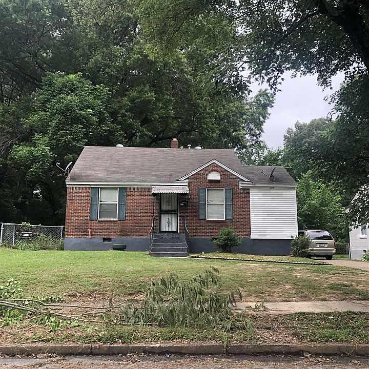 2nd image of 1279 Maria St